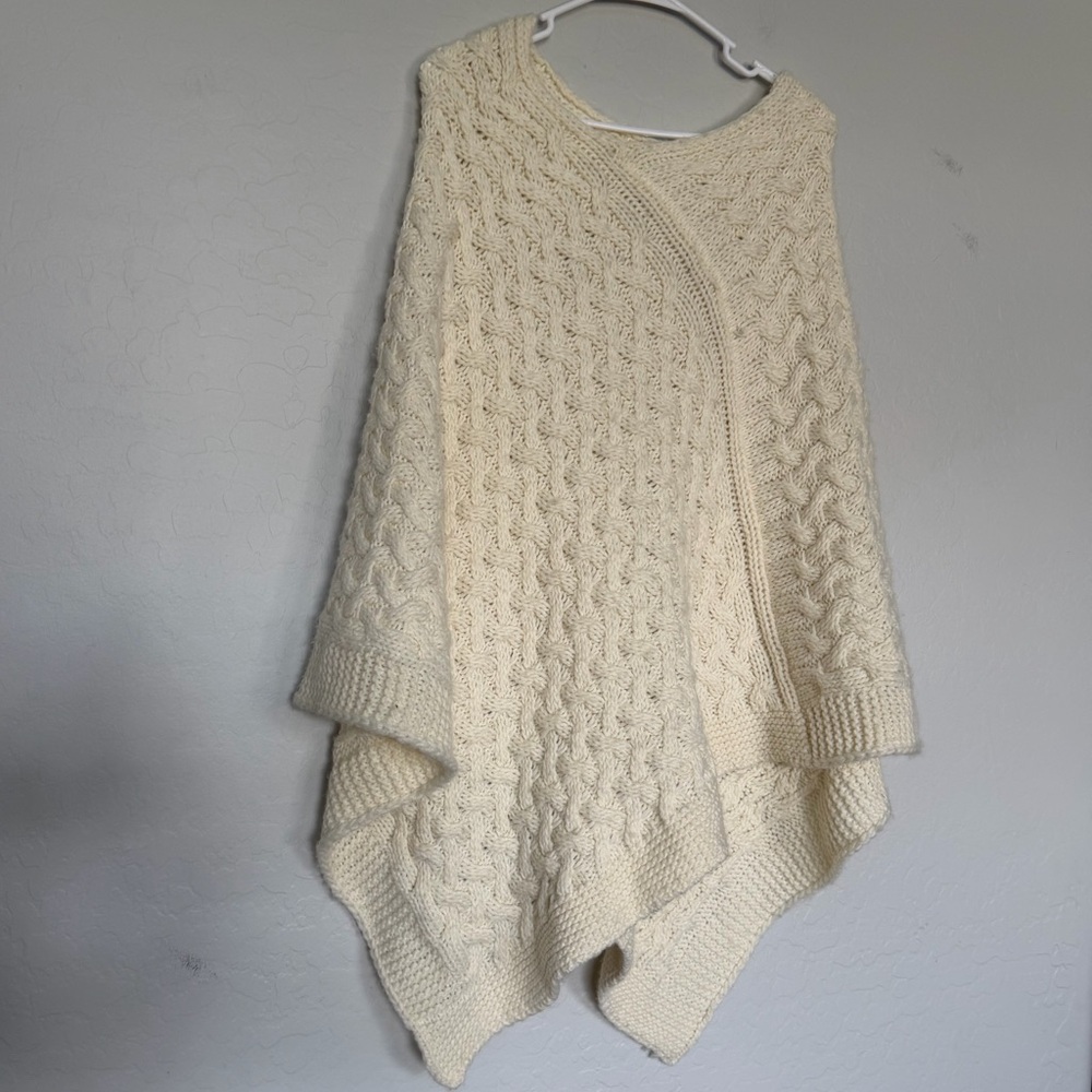 Cocogio Knit Cream Poncho Wool Blend Chunky Made in Italy Shawl One Size OS